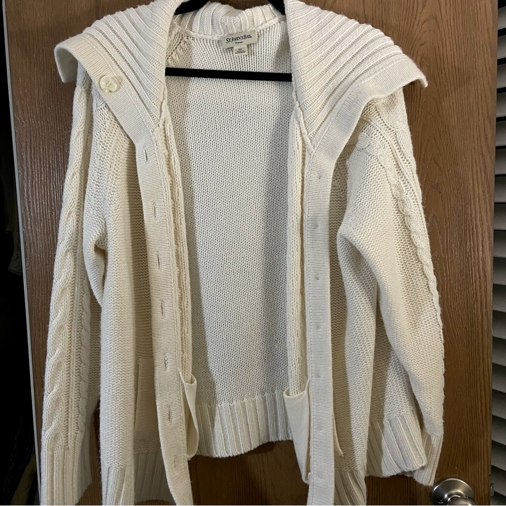 chunky white cardigan